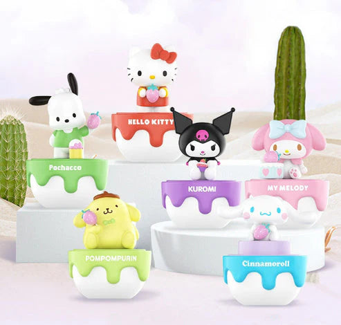 Sanrio - Minifigur Strawberry Cake Surprise Hello Kitty - 8 cm