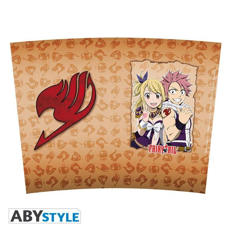 Fairy Tail - Reisebecher Lucy, Natsu & Emblem - 355 ml