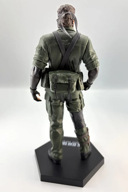Metal Gear Solid - Statue Naked Snake - 20 cm