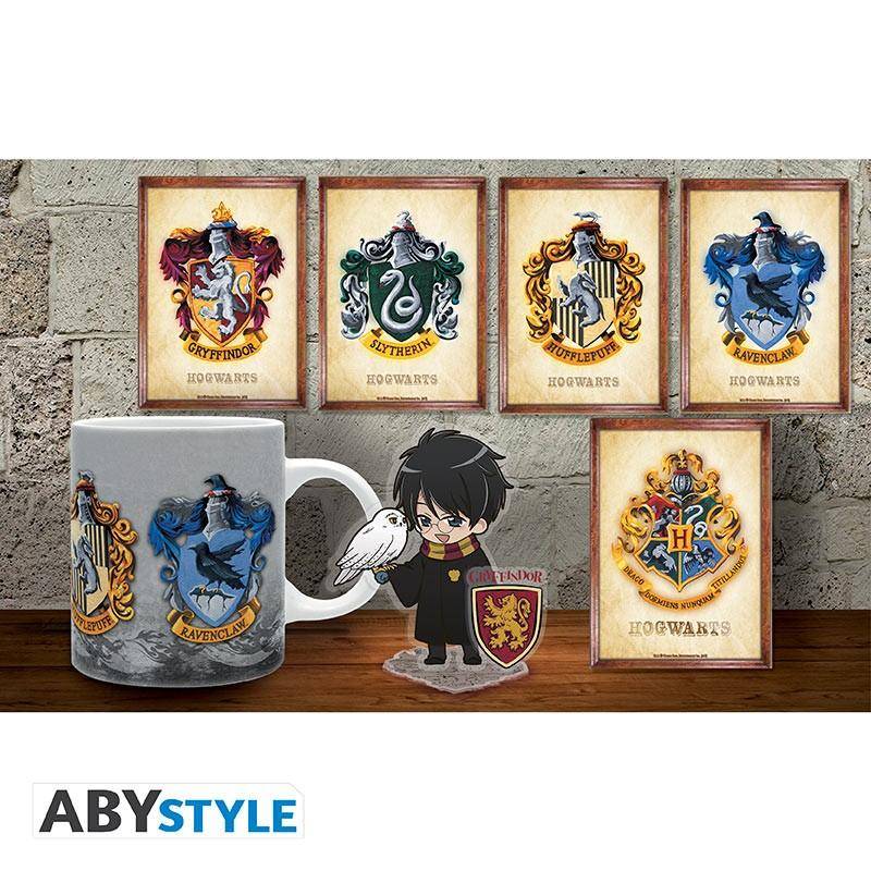 Harry Potter - Geschenkset Hogwarts - Tasse, Acryl Aufsteller & Postkarten