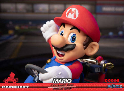 Nintendo - Statue Mario Kart Mario (Standard Edition) - 19 cm