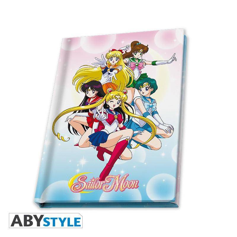 Sailor Moon - Pck Tasse 320ml + Schlüsselanhänger PVC + Notizbuch "Sailor Moon"