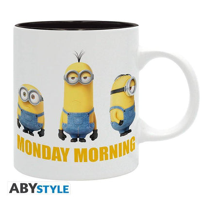 Minions - Becher - 320 ml - Friday vs Monday