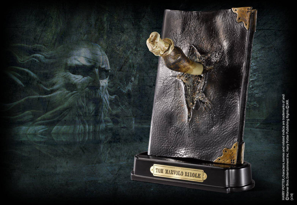 Harry Potter - Replika Tom Riddles Tagebuch mit Basilisk-Reißzahn - 23 cm