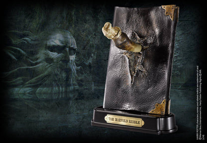 Harry Potter - Replika Tom Riddles Tagebuch mit Basilisk-Reißzahn - 23 cm